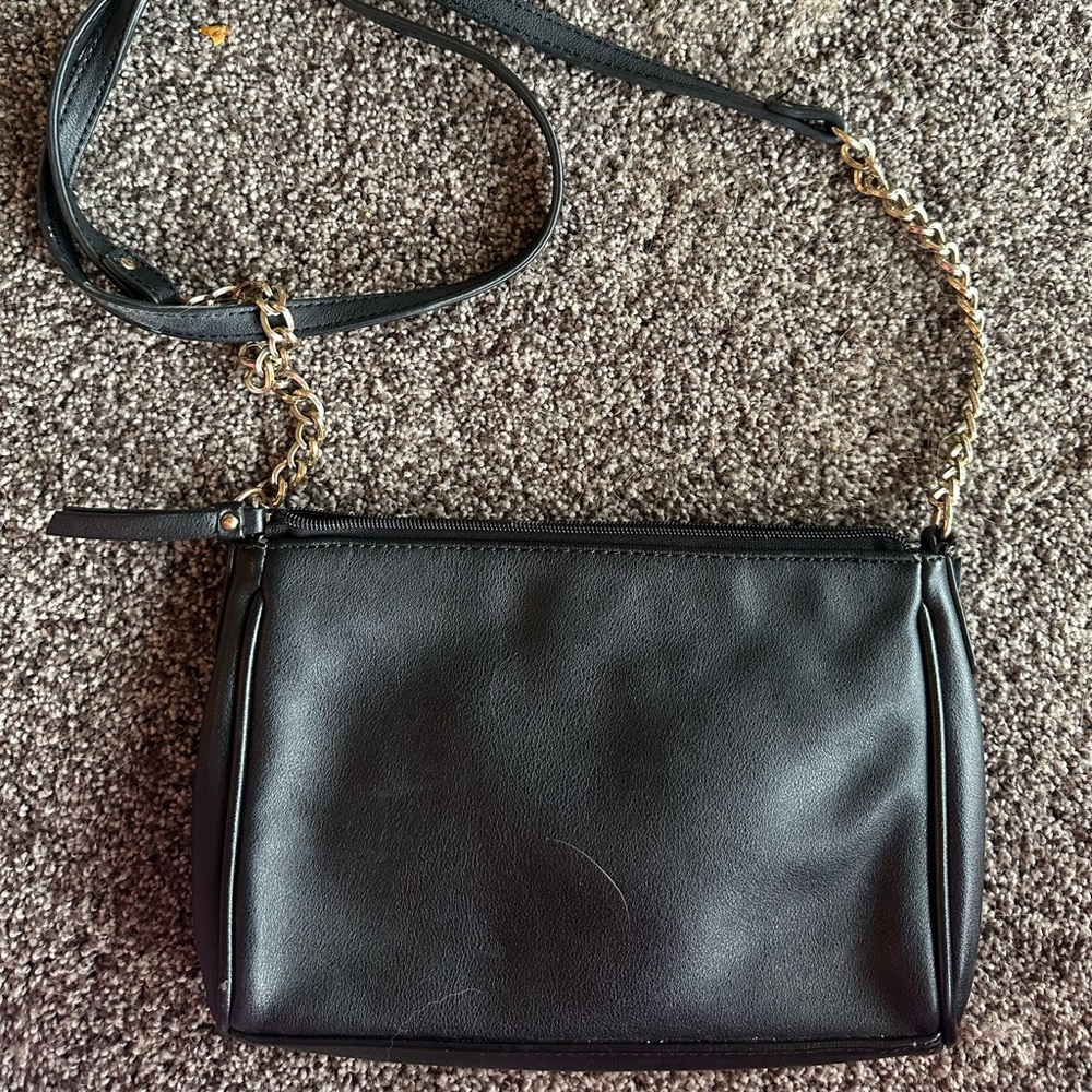 Elegant Black Chain Strap Bag